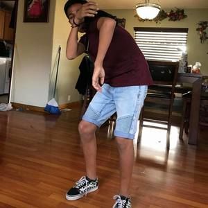 Meet your Posher, Adan